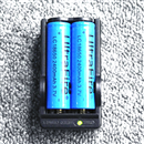 2 x UltraFire 18650 Li-ion 3.7V 2400mAh Rechargeable Battery + USA Charger